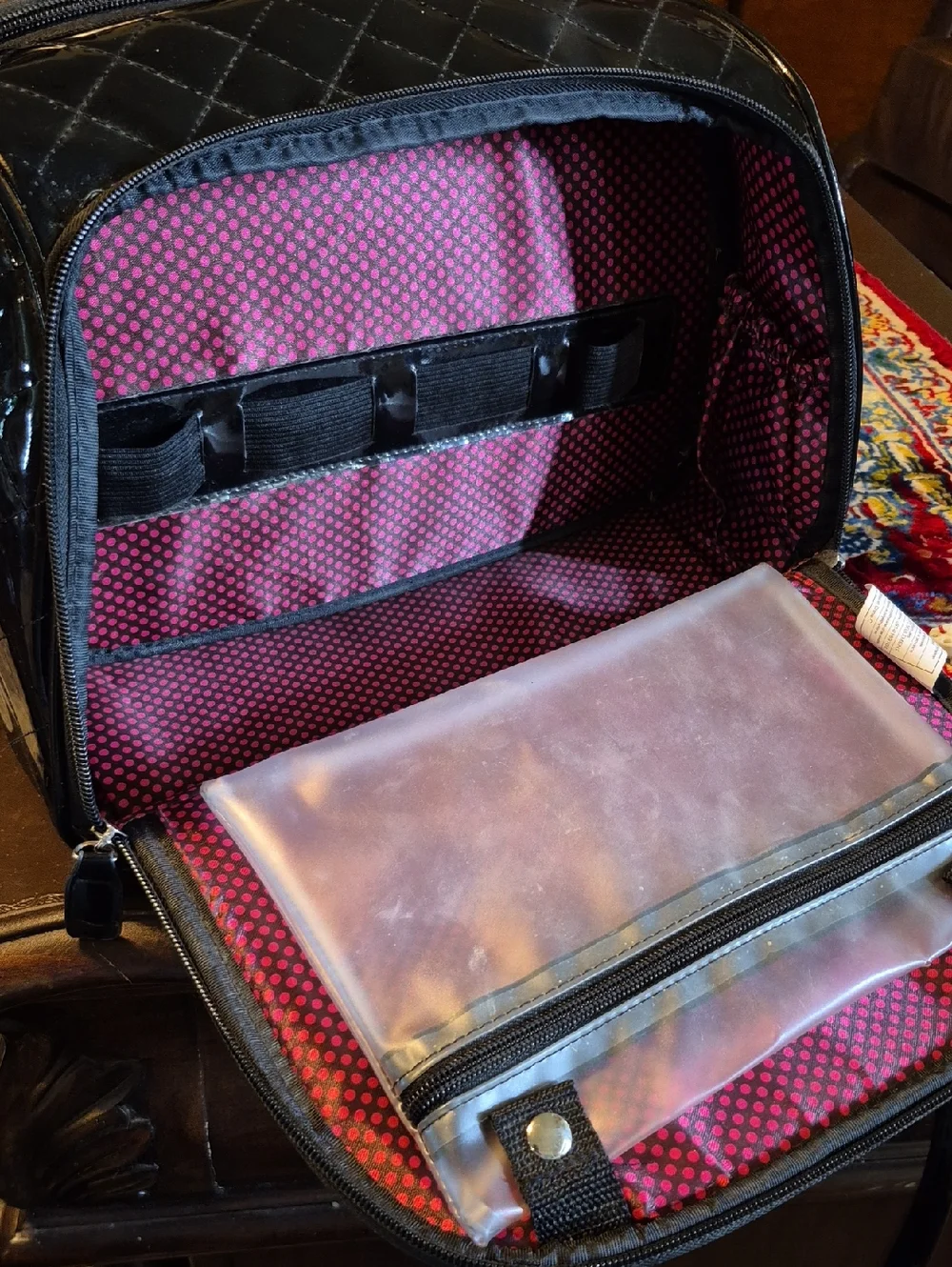 Caboodles Black Quilted Patent Makeup Case Multi Compsrtments.